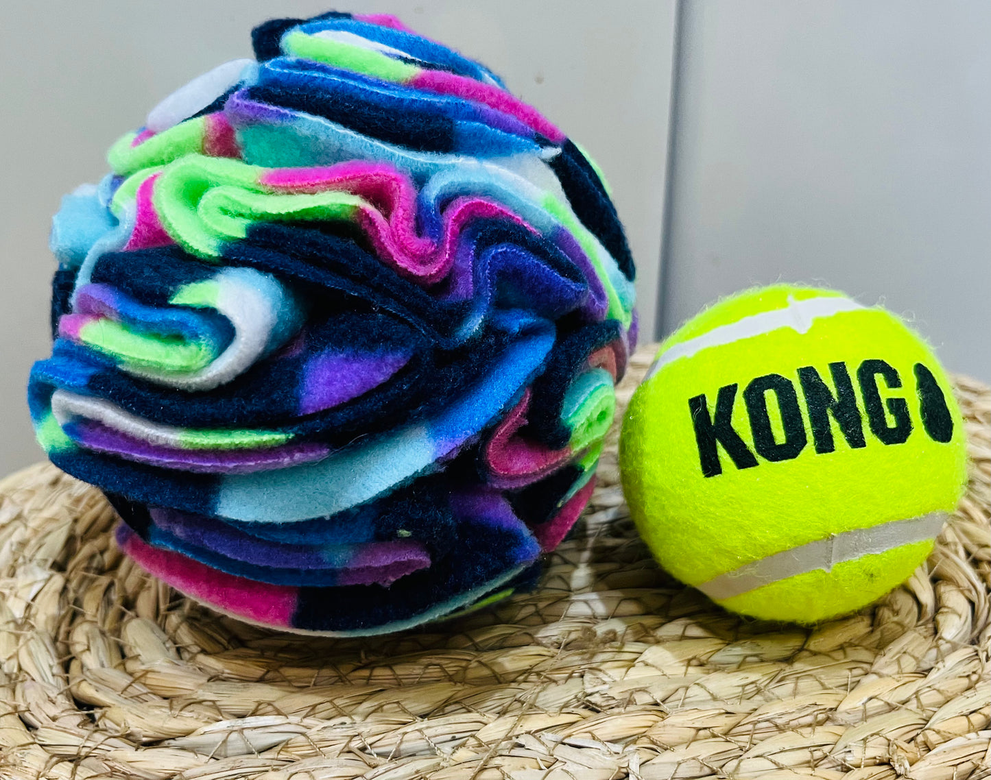 Medium Snuffle Ball